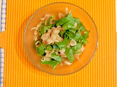 ミミガーとサラダ菜のお茶漬けサラダ♪